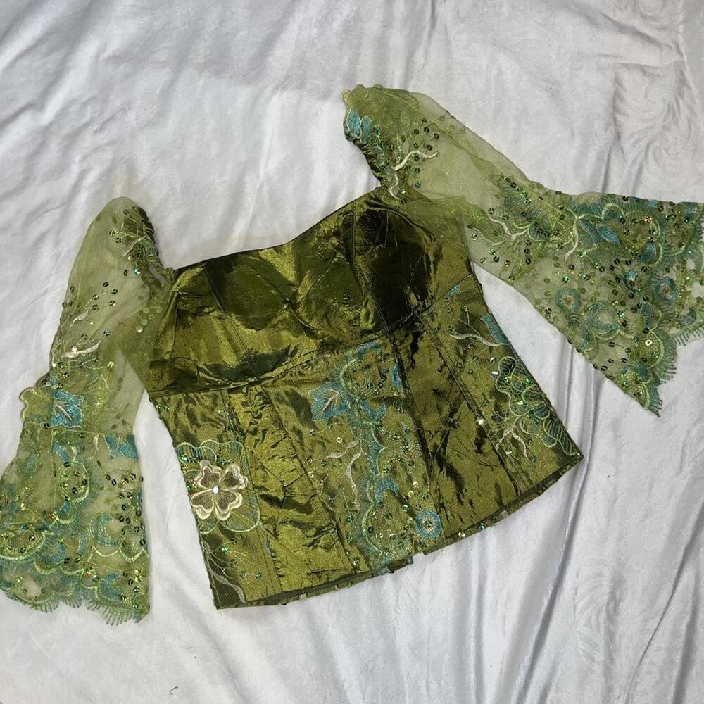 vintage Y2K KID beaded top with bell sleeves